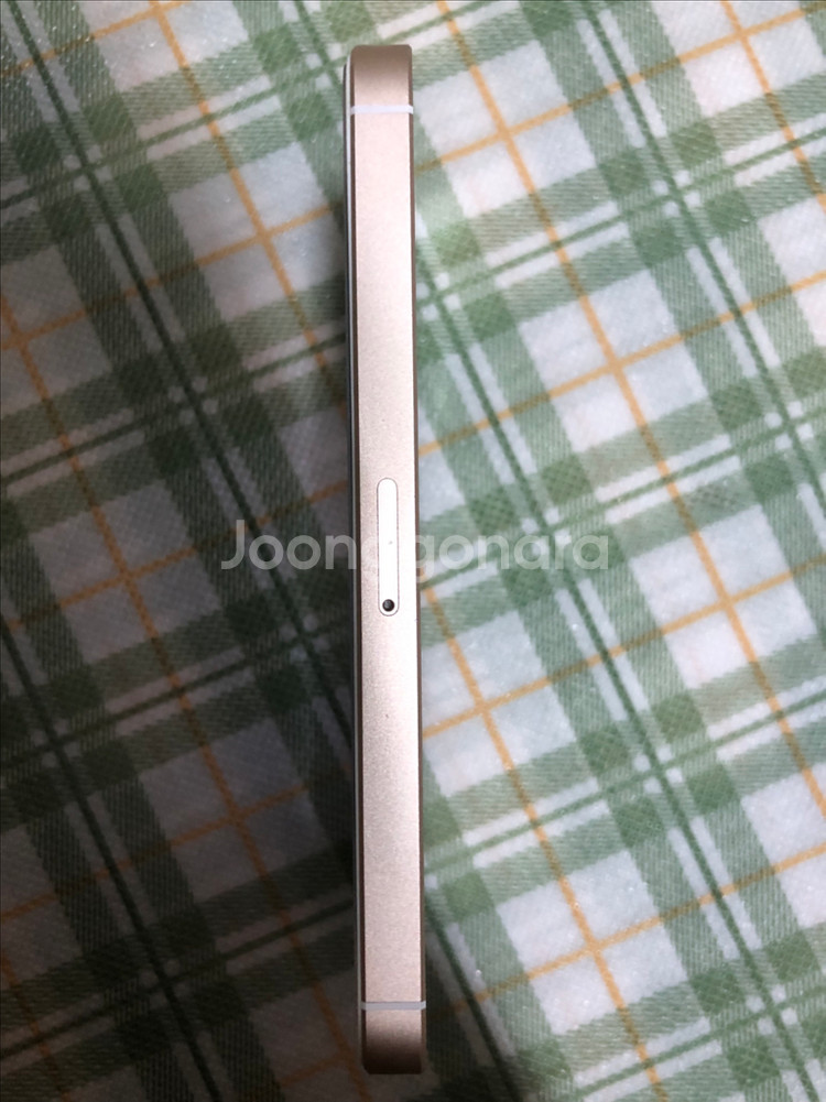 아이폰SE1 128기가 골드--3