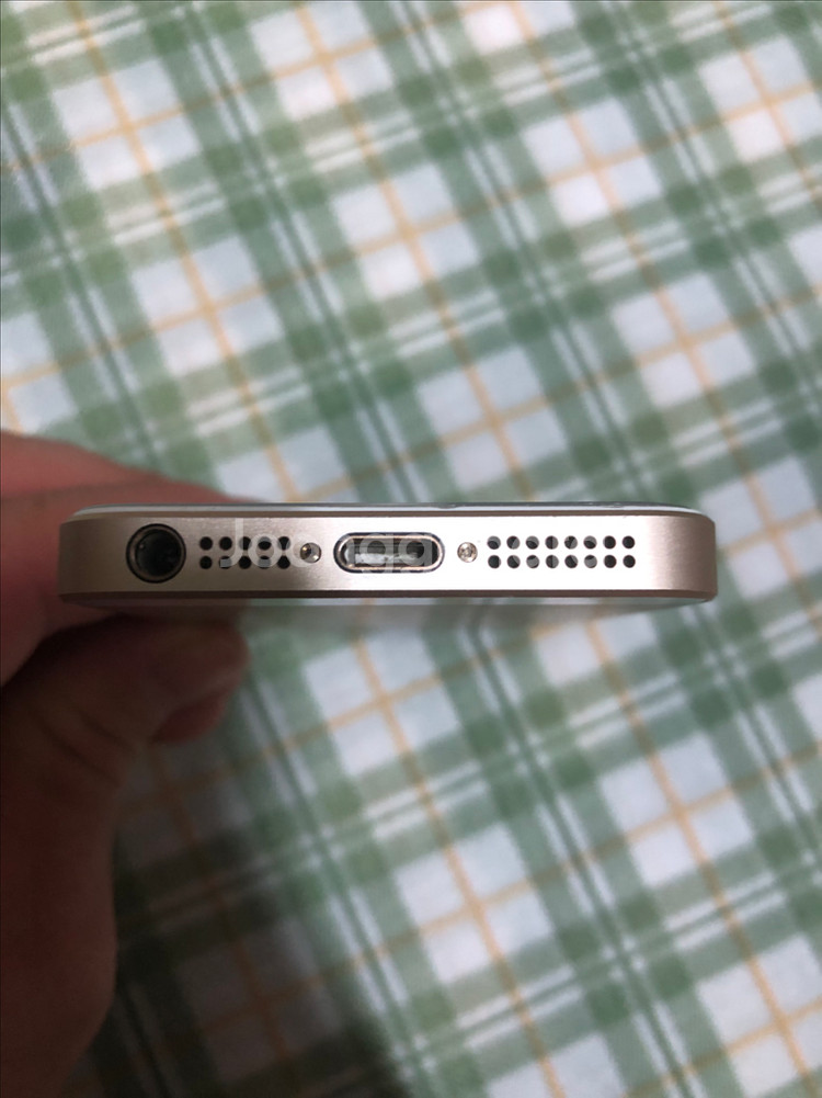 아이폰SE1 128기가 골드--5