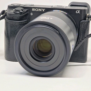 소니 접사렌즈 Zeiss Touit 2.8/50M