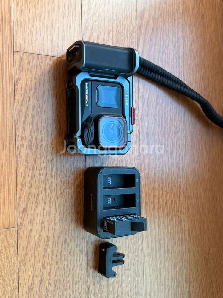 인스타360 에이스프로2 세트--0