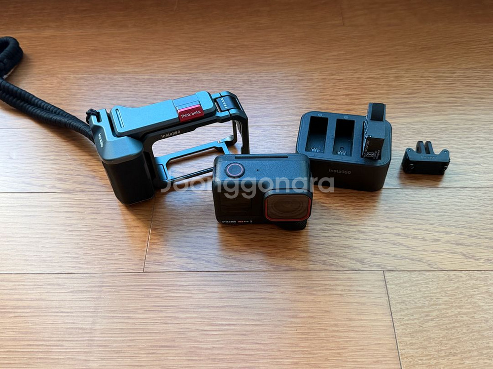 인스타360 에이스프로2 세트--2