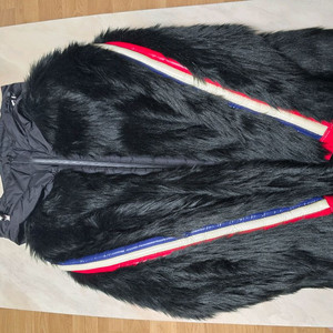 [정품] 몽클레어 그레노블 maglia 패딩 M사이즈 (여성)