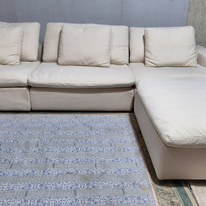 까사미아 캄포플러스 클래식 화이트 4인소파+오토만(전체드라이세탁완료)