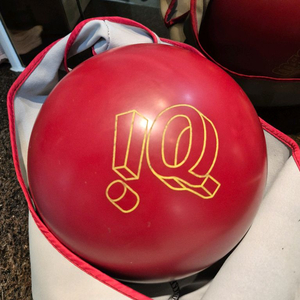 iq tour 우레탄 볼링공 15파운드