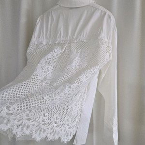 오브제 레이스 화이트 블라우스