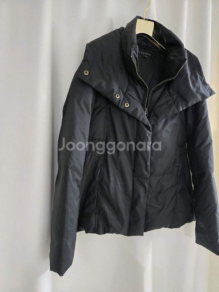 띠어리 숏 패딩--1