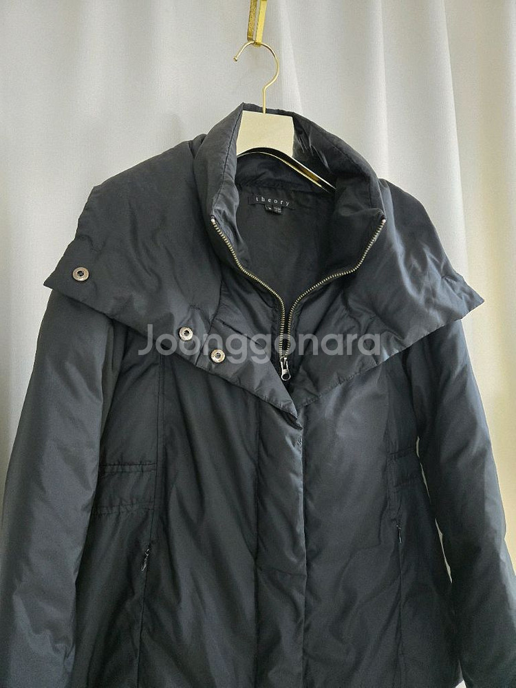 띠어리 숏 패딩--2