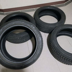 금호윈터wp72 245-45R19,275-40R19팝니다