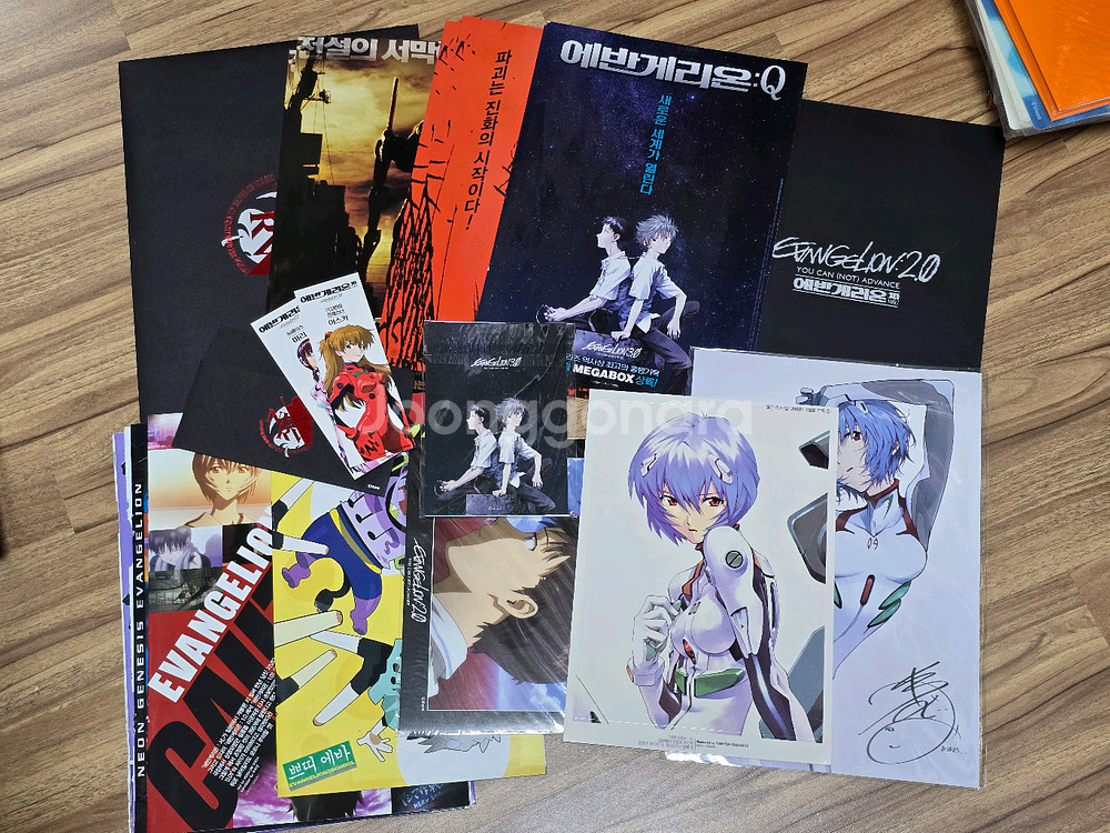 에반게리온 신극장판 서,파,큐 블루레이 및 굿즈 포스터 세트--1