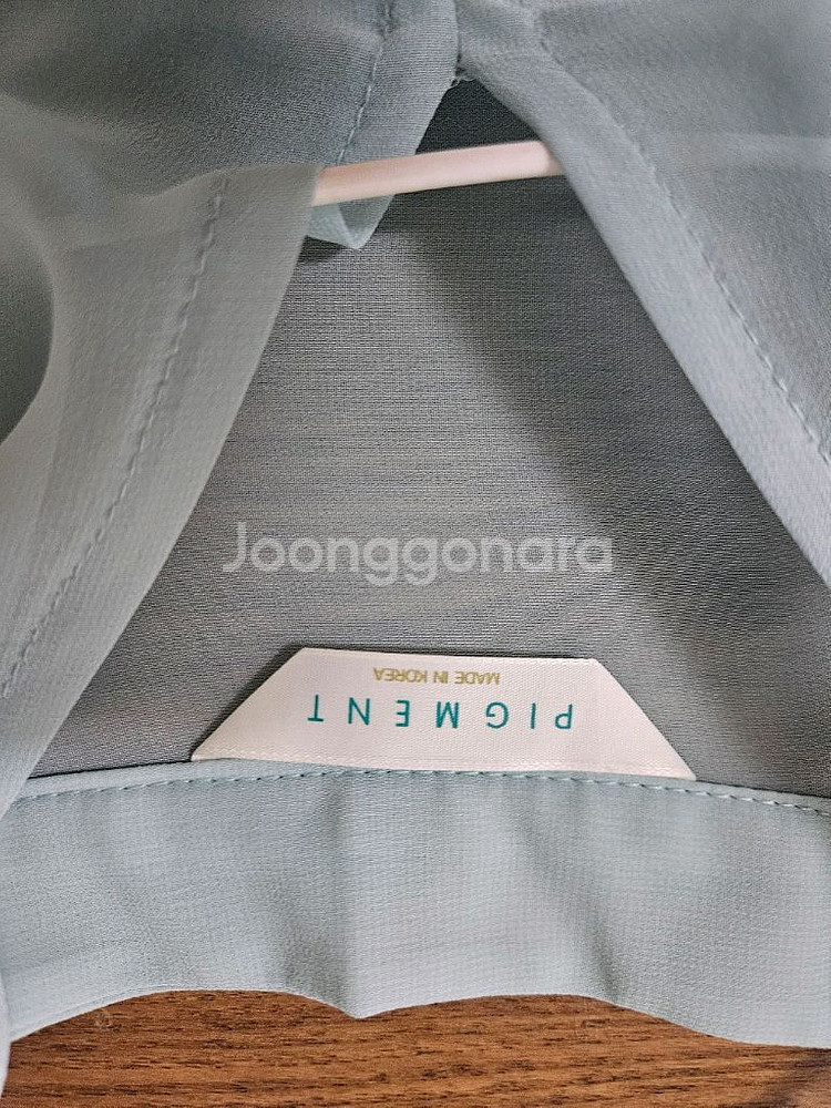 민트색 여성 블라우스--3