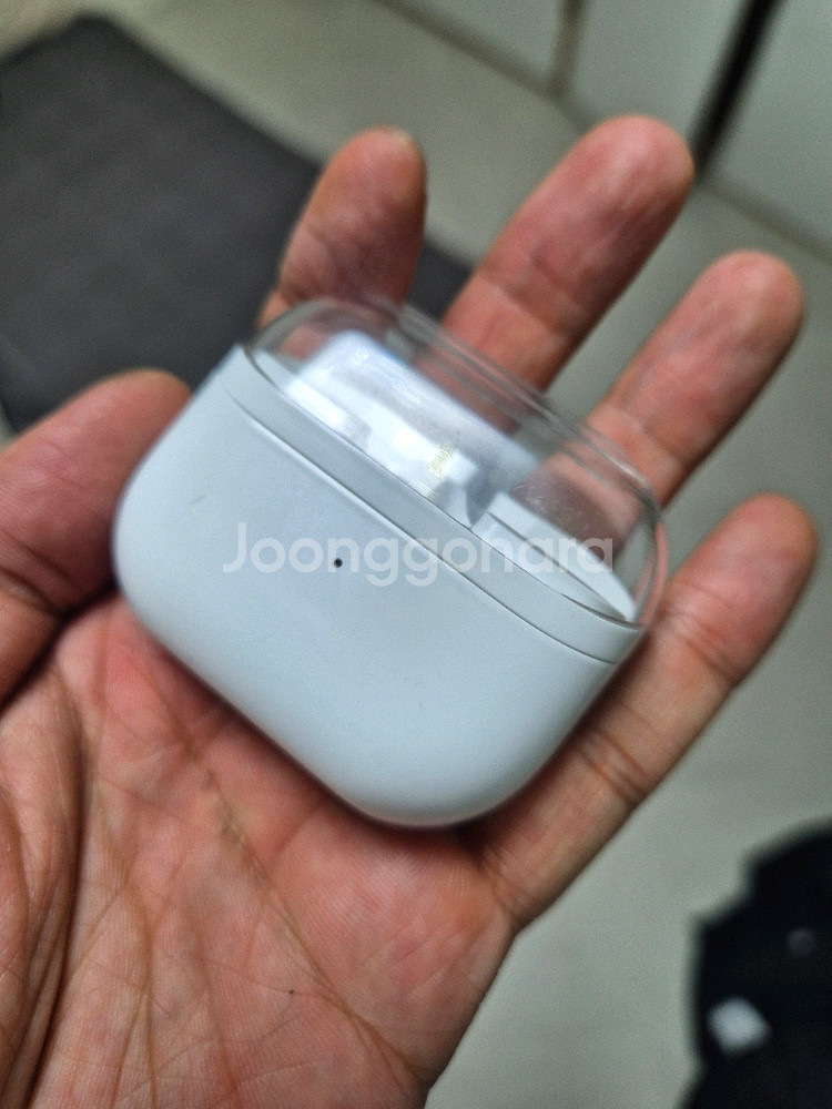 버즈3프로 본체 충전기--0