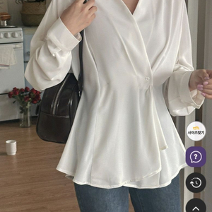 랩 블라우스 아이보리 화이트 브이넥 긴팔 셔링 오픈 카라 핀턱 슬릿 셔츠