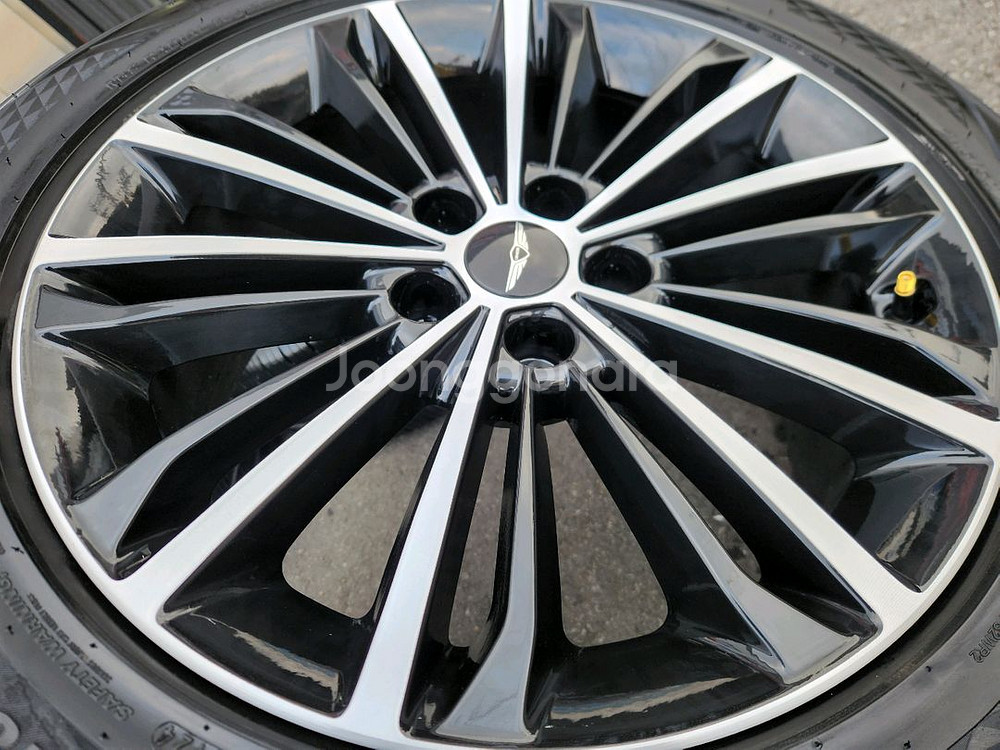 그랜저 HG EQ900 18인치 휠 타이어 판매합니다 G90 K9--5