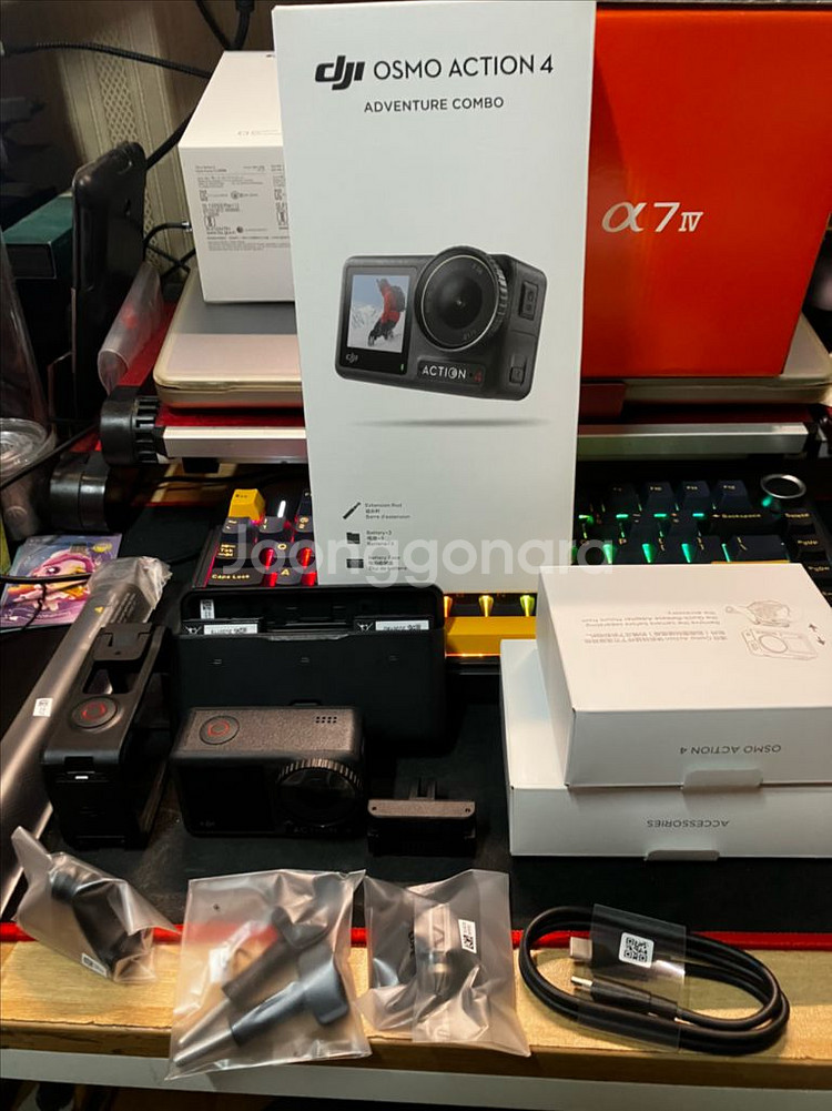 DJI 오즈모 액션4 어드벤처 콤보--1