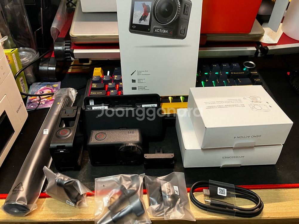 DJI 오즈모 액션4 어드벤처 콤보--4