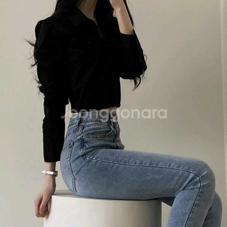 크롭 스판 셔츠 블랙 슬림핏 뒷밴딩 검정색 남방 블라우스 숏 페미닌 카라넥 허리--3