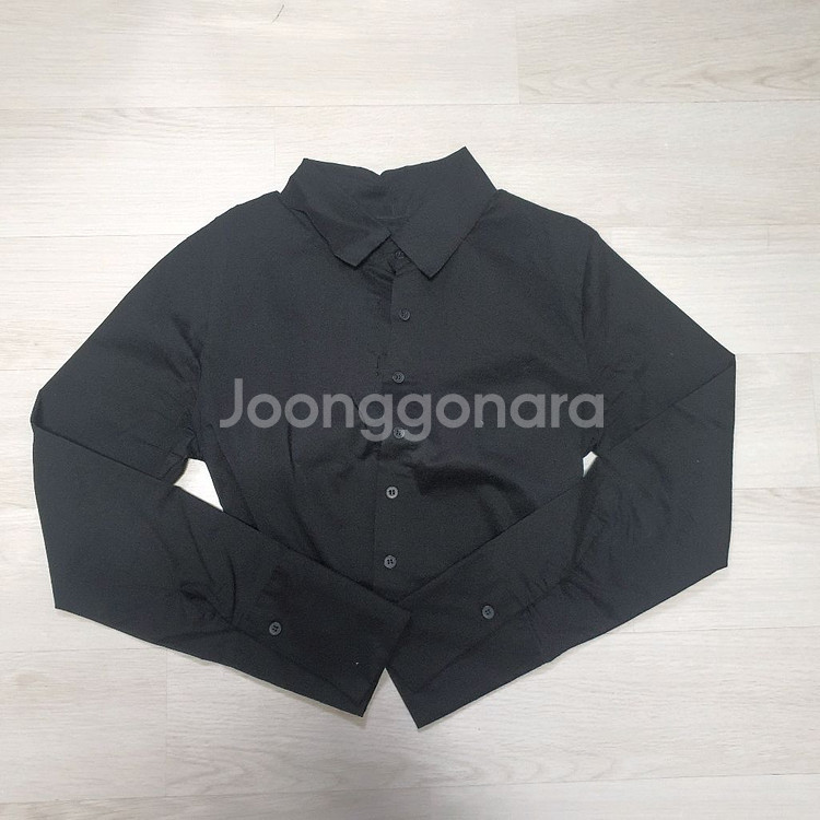 크롭 스판 셔츠 블랙 슬림핏 뒷밴딩 검정색 남방 블라우스 숏 페미닌 카라넥 허리--5