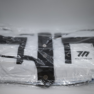 블루아카이브 2.5주년 굿즈 아리스 점퍼 XL 사이즈 미개봉