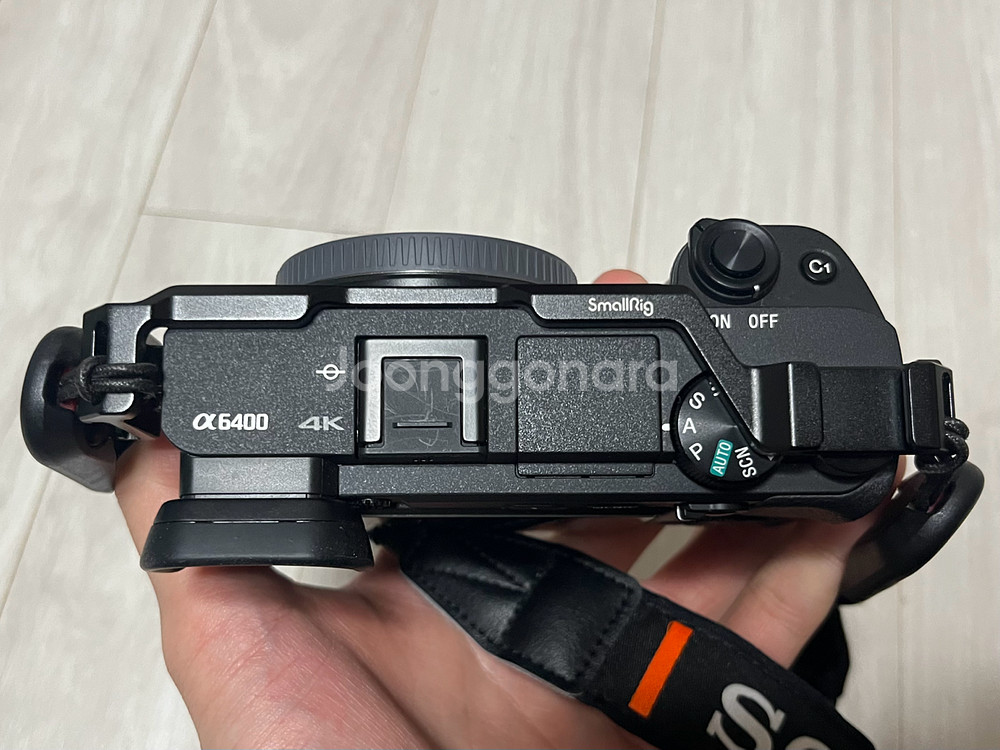 소니 A6400 미러리스 카메라 바디 민트급--6