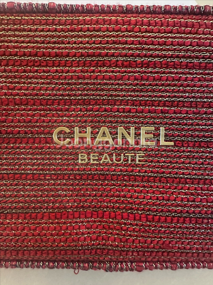 샤넬 뷰티 홀리데이 트위드 파우치 국문택 박스 새상품--1