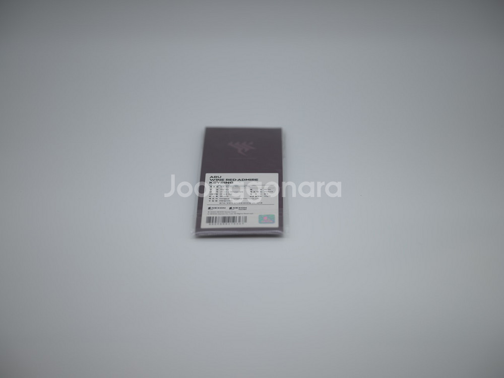 블루아카이브 2.5주년 굿즈 아루 와인레드 키링--1