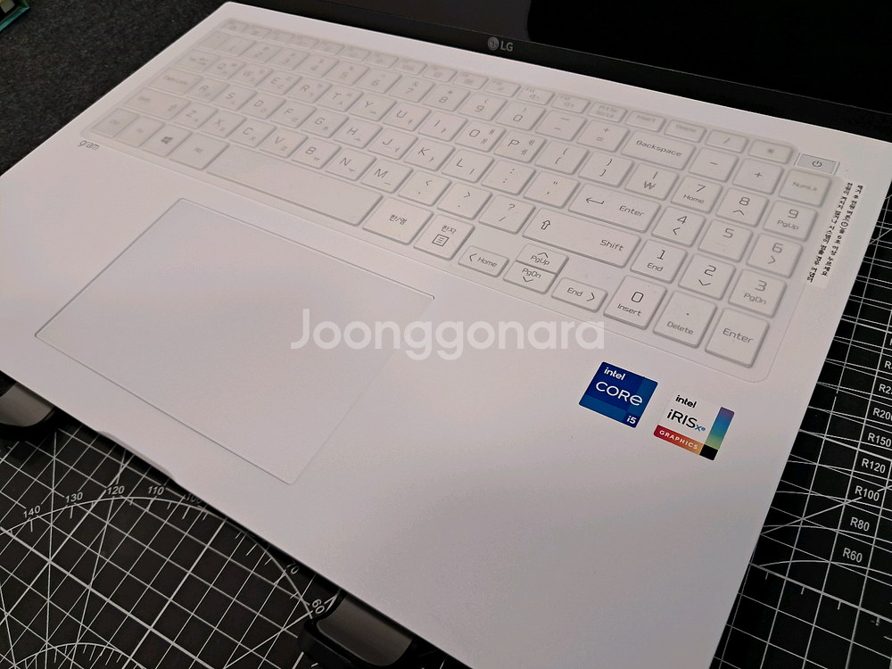 LG 그램 16인치 노트북--4