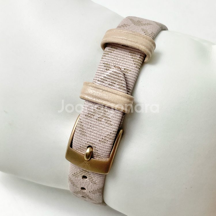 [중고] 엠포리오 아르마니 연핑크 손목 시계--1