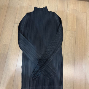 플리츠플리즈 2024년 12월 먼슬리 이미지