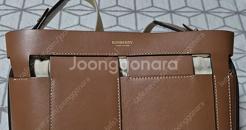 버버리 정품 버킷백 판매합니다(소가죽)--5