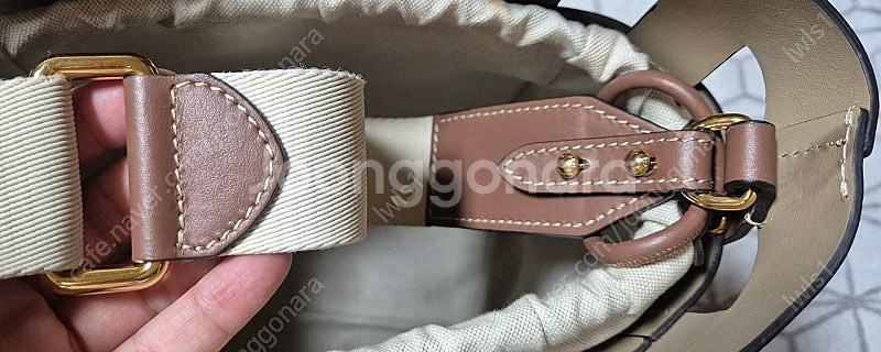 버버리 정품 버킷백 판매합니다(소가죽)--7