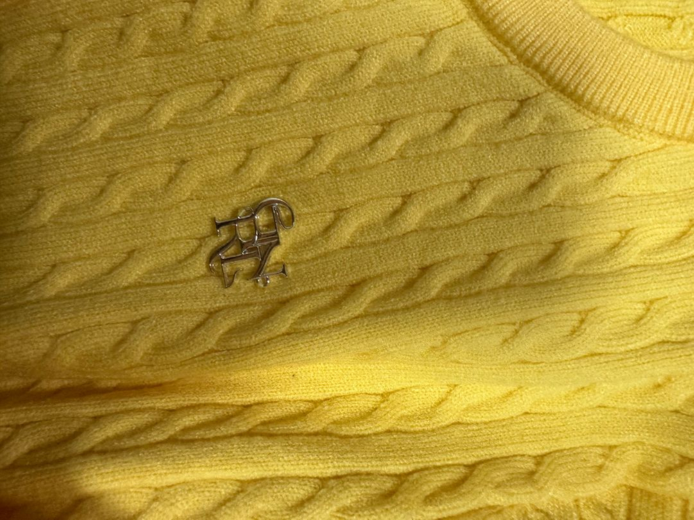 제네럴아이디어 케이블 니트 스웨터--1