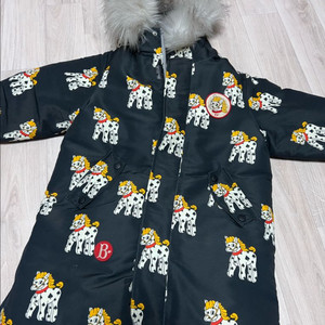 베베드피노 구스 롱패딩 120 판매해요