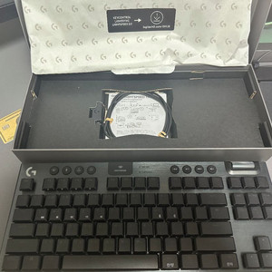 로지텍 G915x 키보드 팝니다.실사용 적음