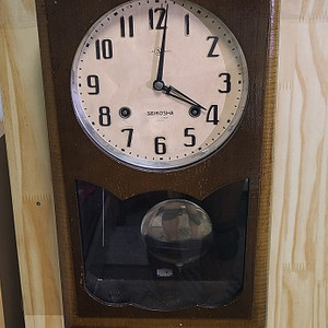 빈티지 태엽 벽시계