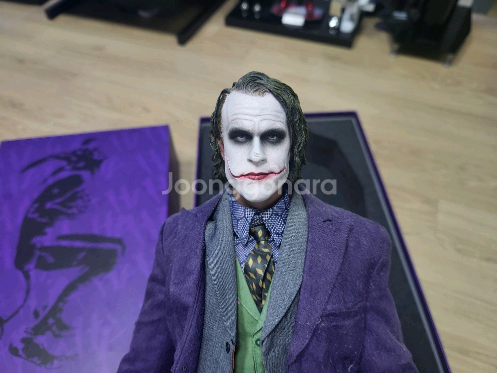 맘토이 조커 피규어 판매 합니다.--1