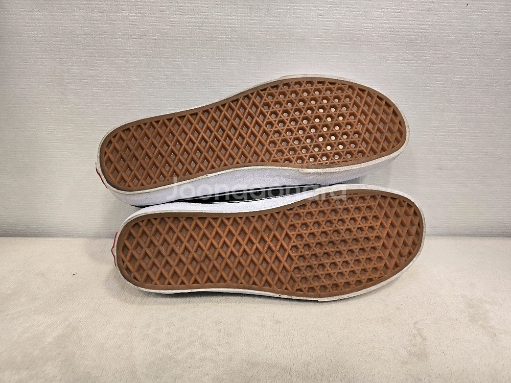 반스 올드스쿨 블랙 스니커즈 265--7