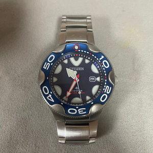 시티즌 범고래 오르카 BN0231-52L 에코드라이브 다이버 쿼츠 시계 판매합니다.