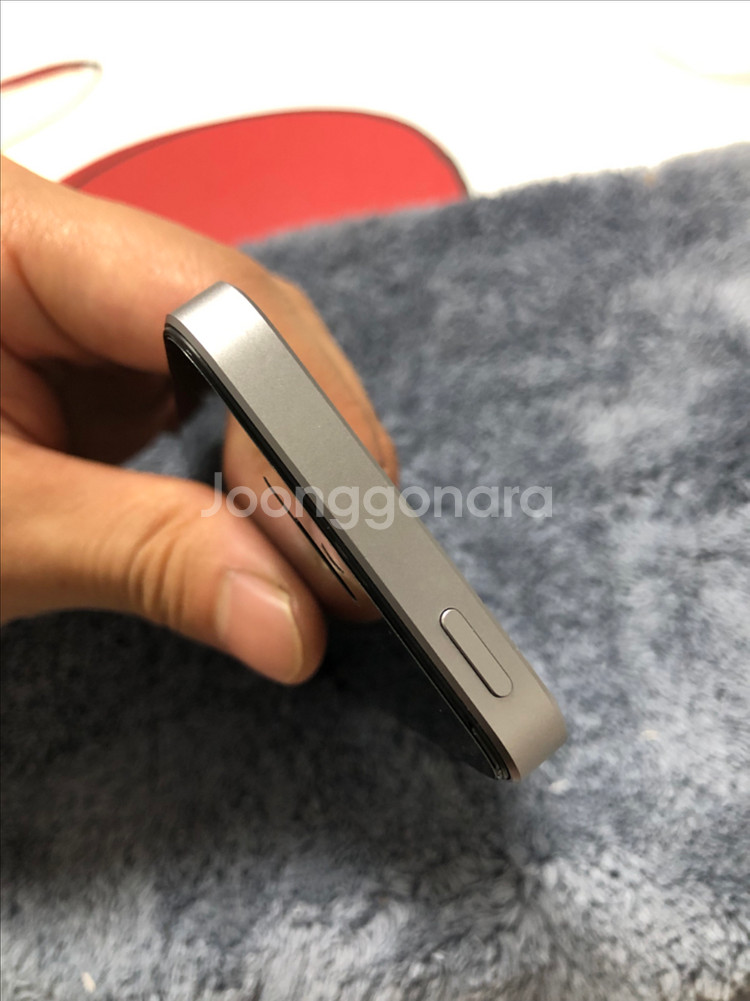 아이폰 SE 1세대 스페이스그레이--11