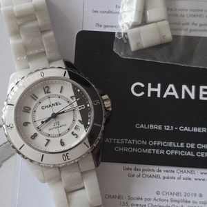 샤넬 J12 패러독스 칼리브12.1 38mm H6515