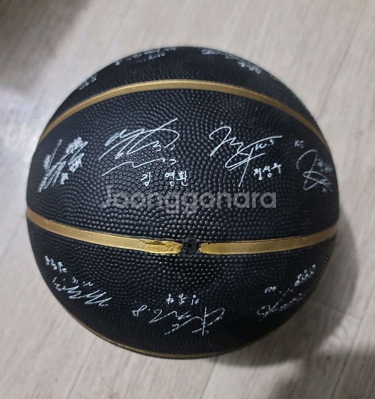 KT 소닉붐 수원 농구공 블랙(싸인볼)--2