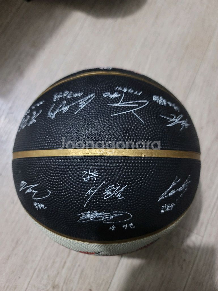 KT 소닉붐 수원 농구공 블랙(싸인볼)--1