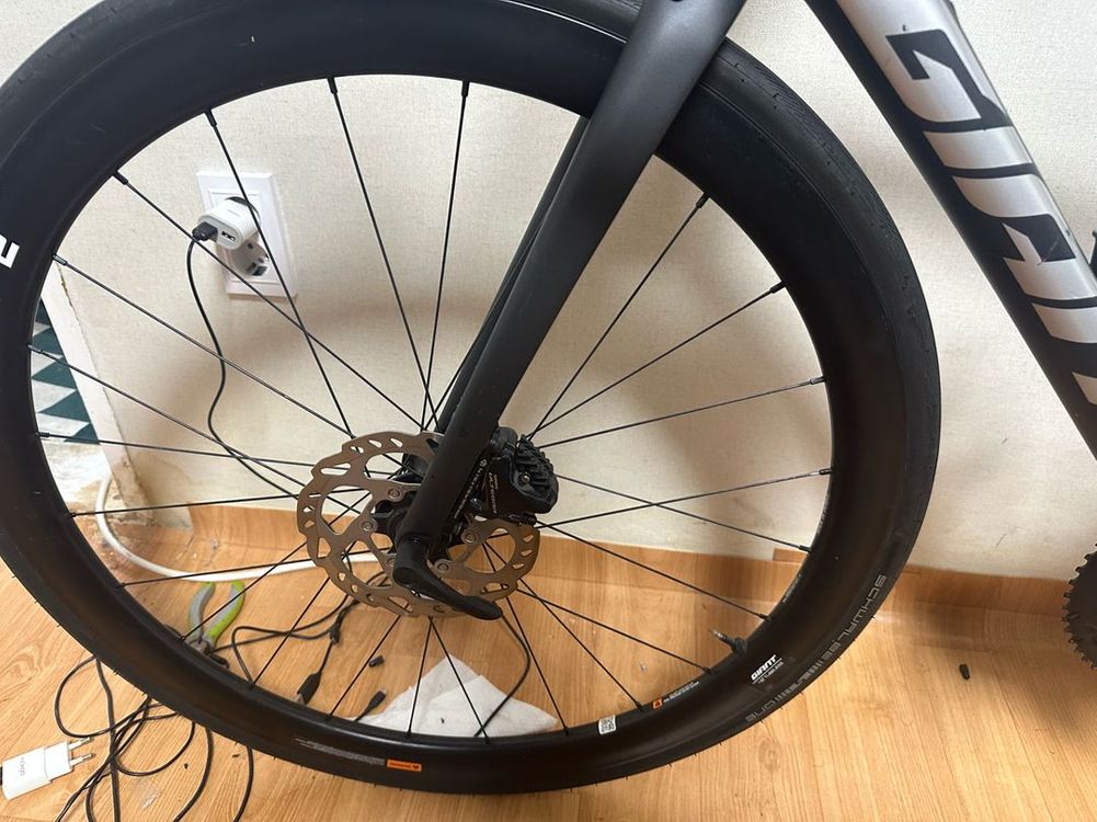 자이언트 tcr 어드밴스1 디스크 카본휠셋 세팅 급처 이미지