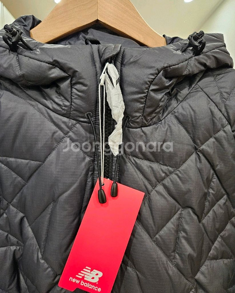 뉴발란스 경량패딩 L 새상품--2