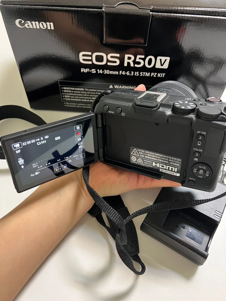 캐논 EOS R50v 미러리스 카메라 14-30mm 키트 이미지