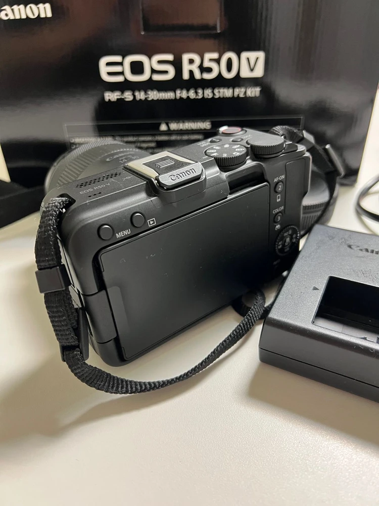 캐논 EOS R50v 미러리스 카메라 14-30mm 키트 이미지