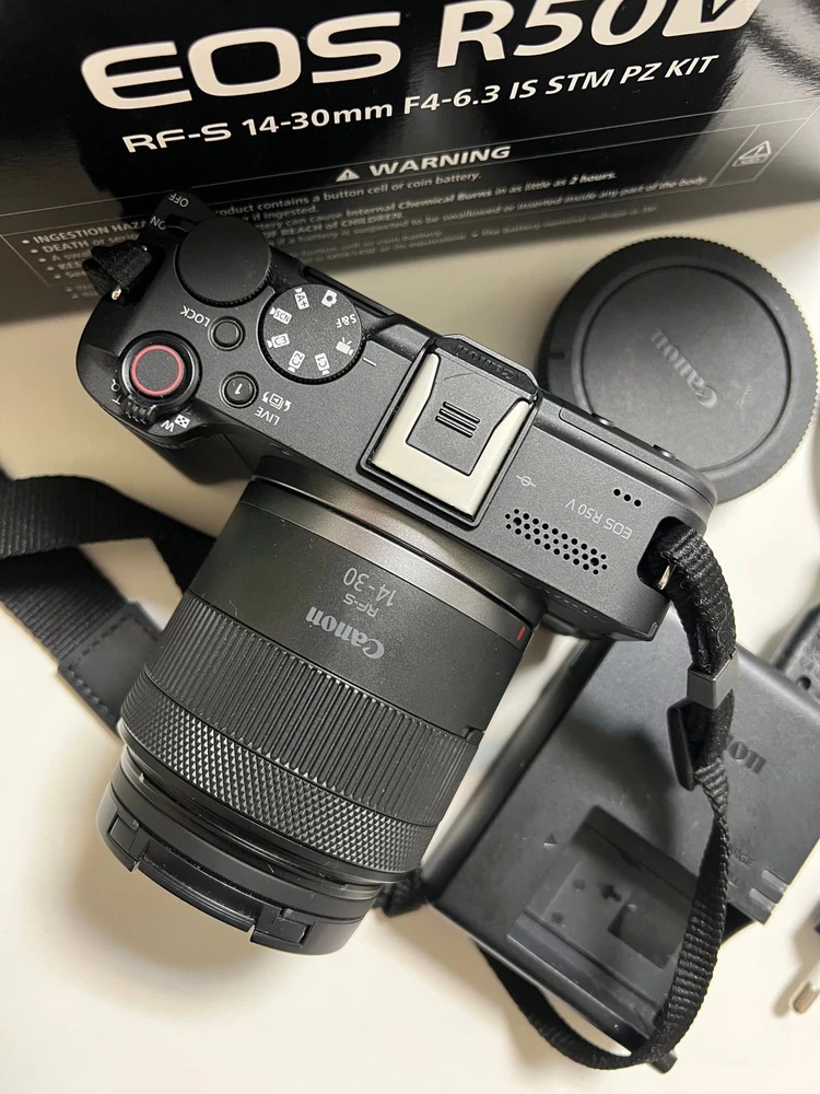 캐논 EOS R50v 미러리스 카메라 14-30mm 키트 이미지
