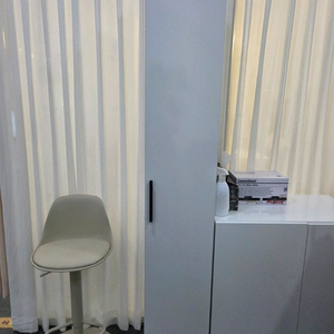 1인 깔끔한 화이트 옷장