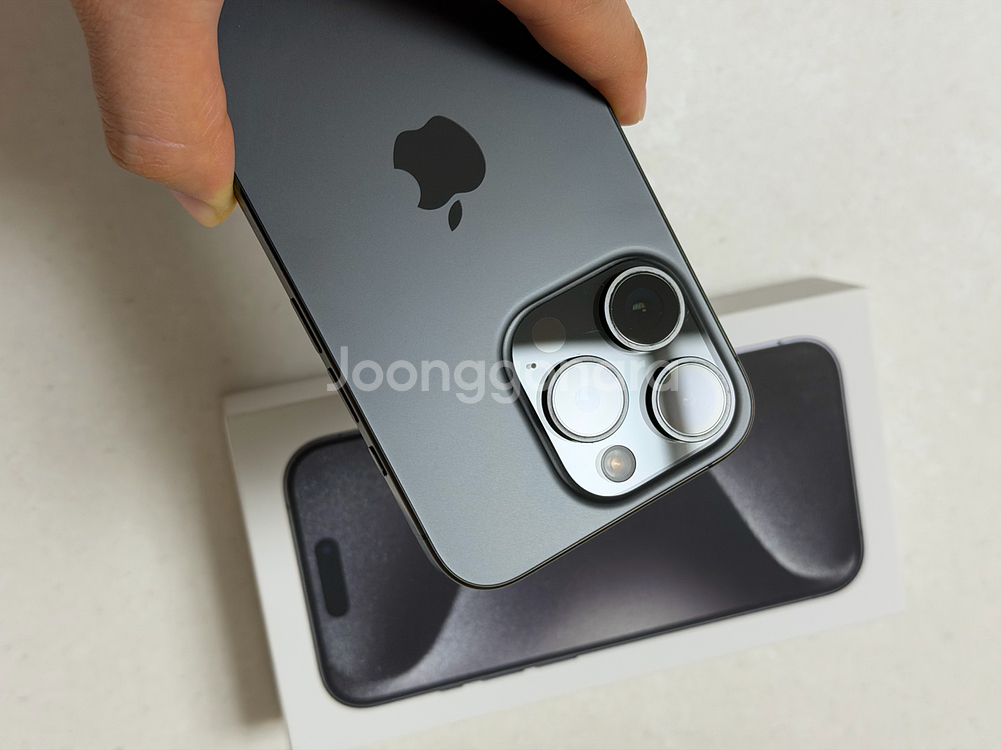 아이폰15프로 256GB 블랙 상태A급--2