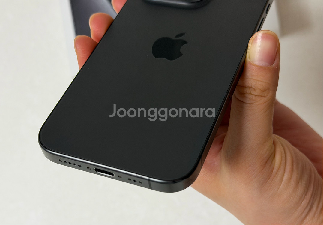 아이폰15프로 256GB 블랙 상태A급--4