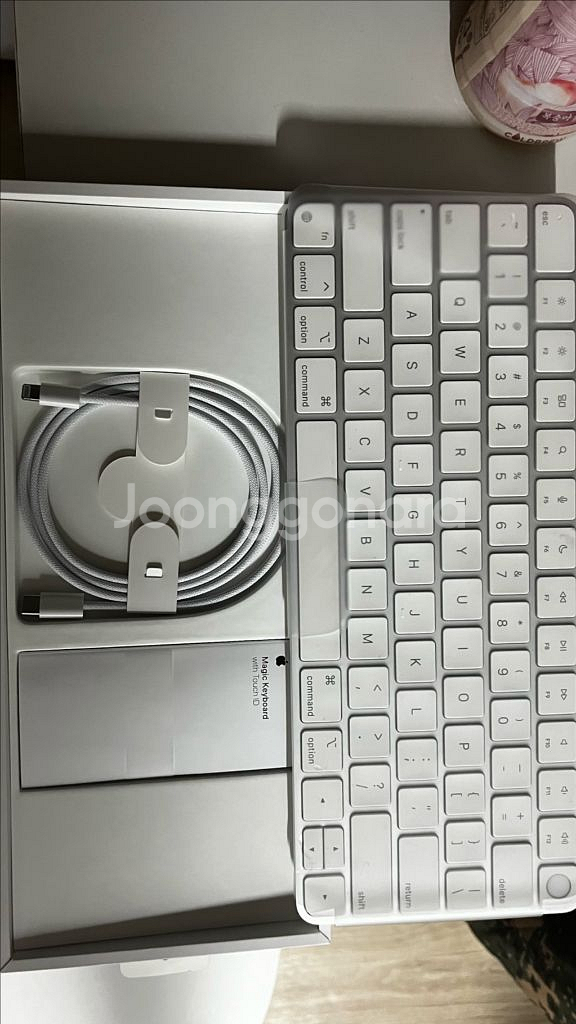 애플 정품 매직키보드 터치id 영문판--0